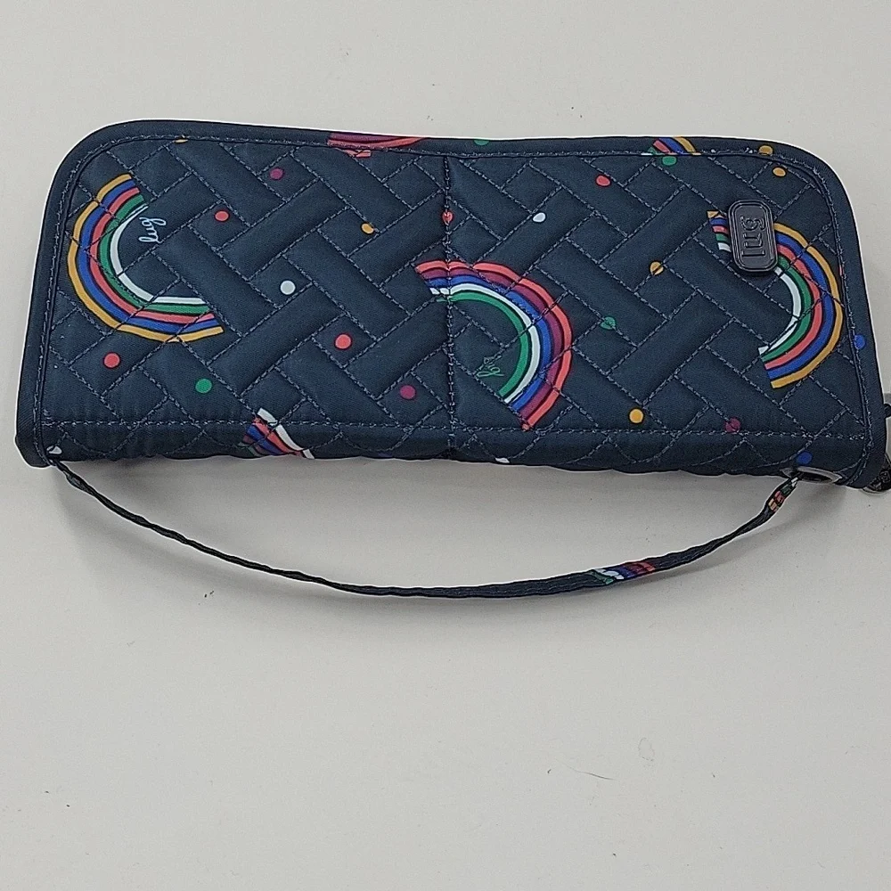 lug chic navy